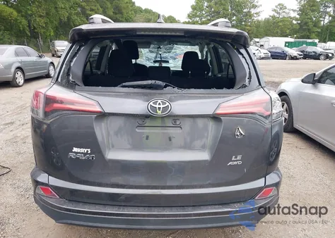 2016 Toyota Rav4 Le z USA, uszkodzony, nr VIN 2T3BFREV6GW529376
